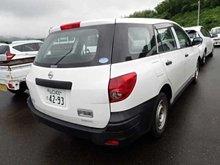 NISSAN AD 2010