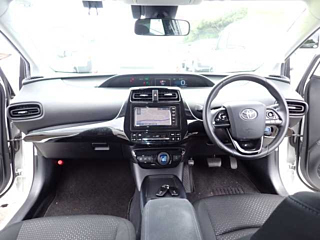 TOYOTA PRIUS 2020