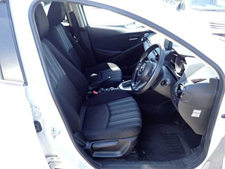 MAZDA DEMIO 2020