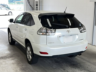 TOYOTA HARRIER 2011