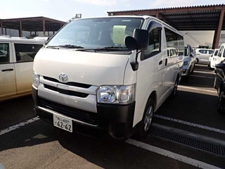 TOYOTA HIACE VAN 2018