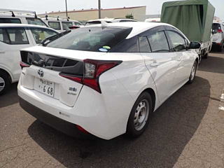 TOYOTA PRIUS 2020