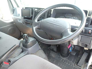 ISUZU ELF 2013