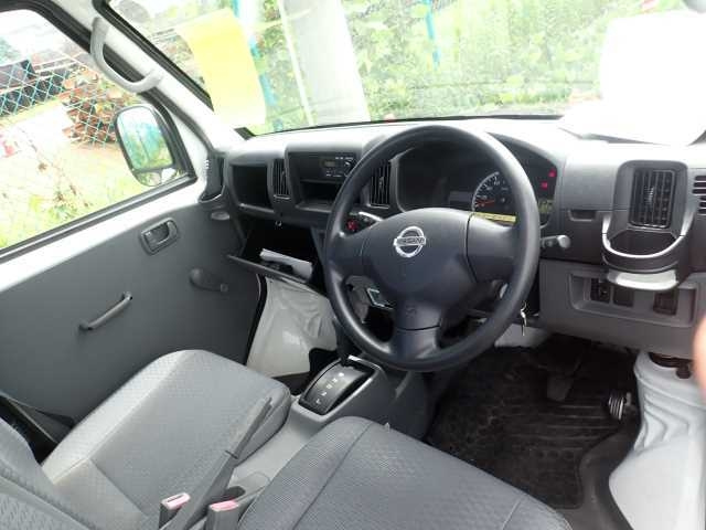 NISSAN CLIPPER TRUCK 2013