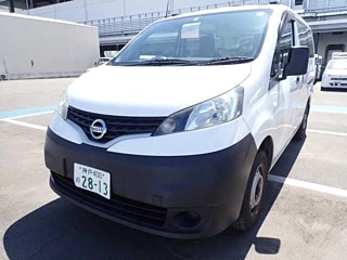 NISSAN NV200 2013