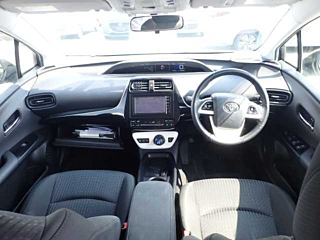 TOYOTA PRIUS 2016