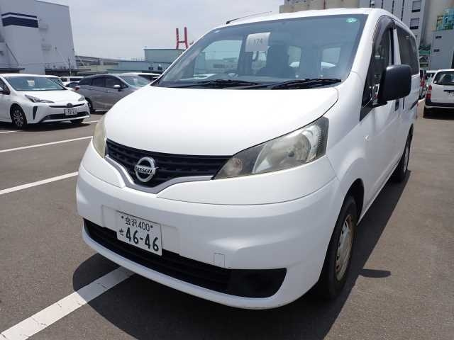 NISSAN NV200 2017