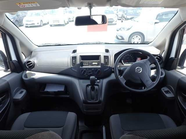 NISSAN NV200 2017