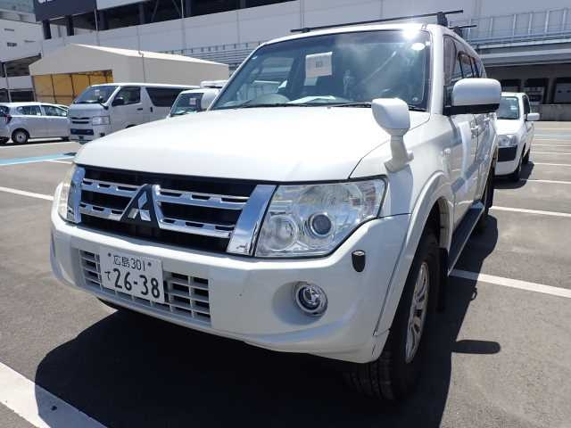 MITSUBISHI PAJERO 2012
