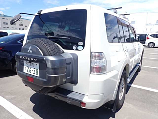 MITSUBISHI PAJERO 2012