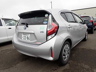 TOYOTA AQUA 2019