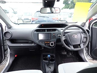 TOYOTA AQUA 2019