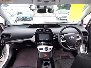 TOYOTA PRIUS 2018