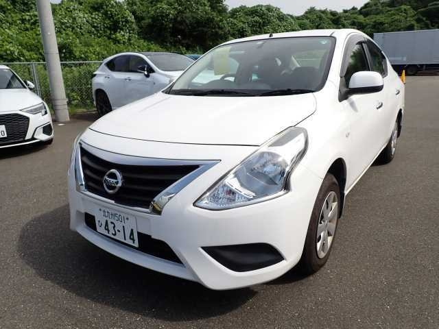 NISSAN LATIO 2016