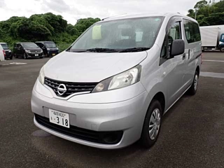 NISSAN NV200 2019