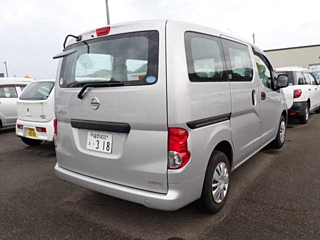 NISSAN NV200 2019