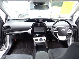 TOYOTA PRIUS 2016