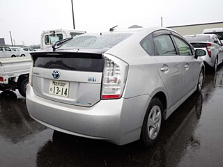 TOYOTA PRIUS 2011