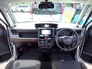 TOYOTA ROOMY 2022