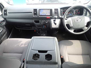 TOYOTA HIACE VAN 2020