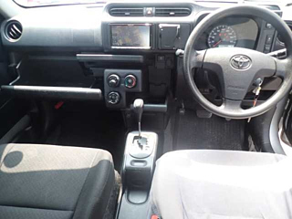 TOYOTA SUCCEED 2020