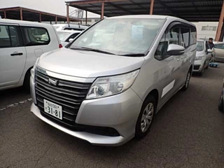 TOYOTA NOAH 2016