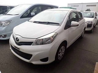 TOYOTA VITZ 2014