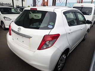 TOYOTA VITZ 2014