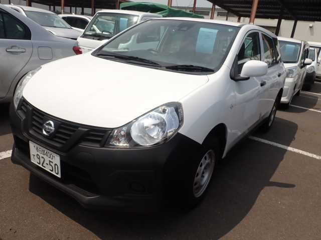 NISSAN AD 2020