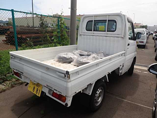 NISSAN CLIPPER TRUCK 2013