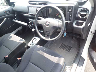TOYOTA PROBOX 2017