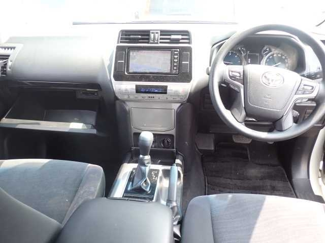 TOYOTA LAND CRUISER PRADO 2018