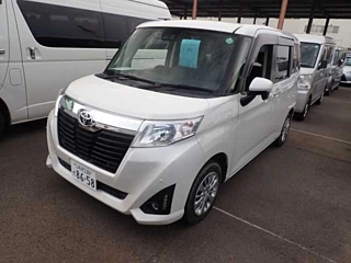 TOYOTA ROOMY 2019