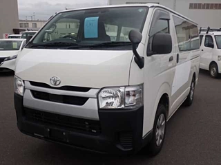 TOYOTA HIACE VAN 2020