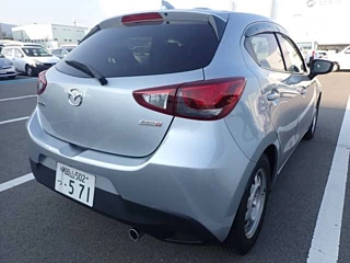 MAZDA DEMIO 2017