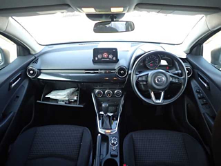 MAZDA DEMIO 2017