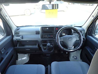 DAIHATSU HIJET VAN 2013