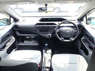 TOYOTA AQUA 2012