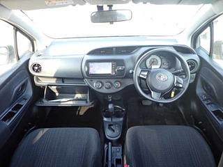 TOYOTA VITZ 2018