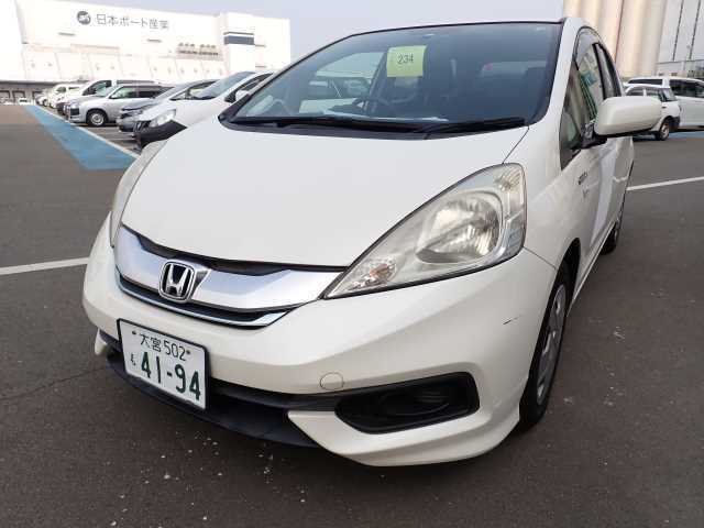 HONDA FIT SHUTTLE 2014