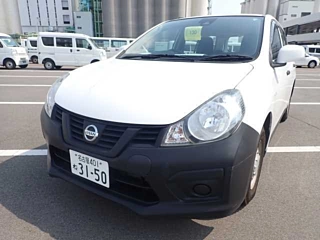 NISSAN AD 2017