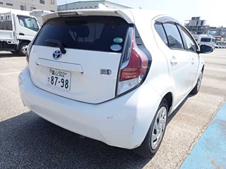 TOYOTA AQUA 2016