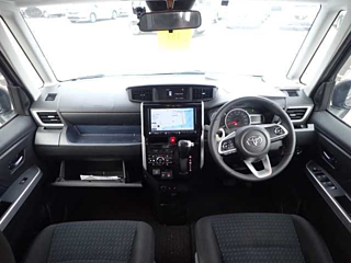 TOYOTA ROOMY 2022