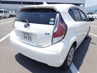 TOYOTA AQUA 2016