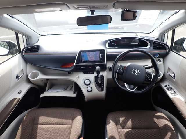 TOYOTA SIENTA 2018