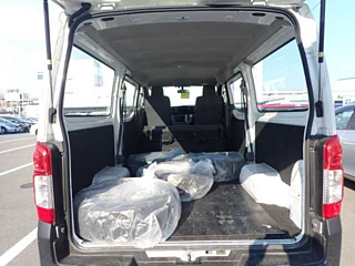 NISSAN CARAVAN VAN 2016