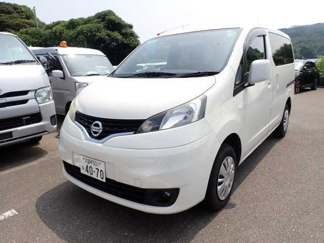 NISSAN NV200 2019