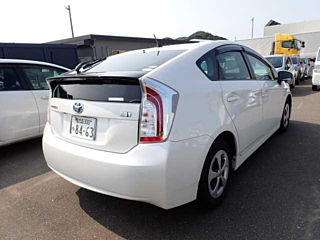 TOYOTA PRIUS 2015