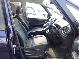 NISSAN SERENA 2017