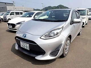 TOYOTA AQUA 2018